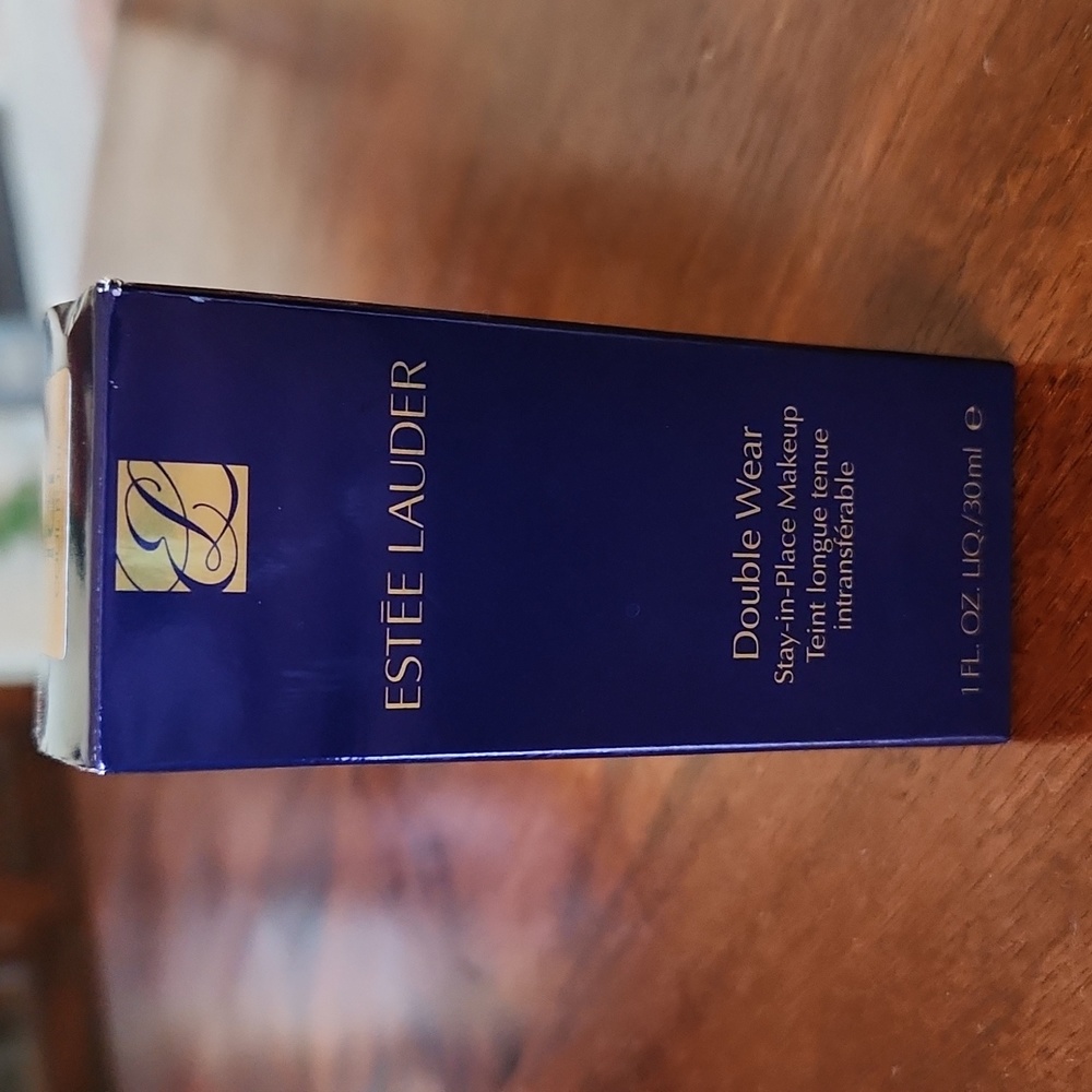 Estee Lauder Double Wear Foundation